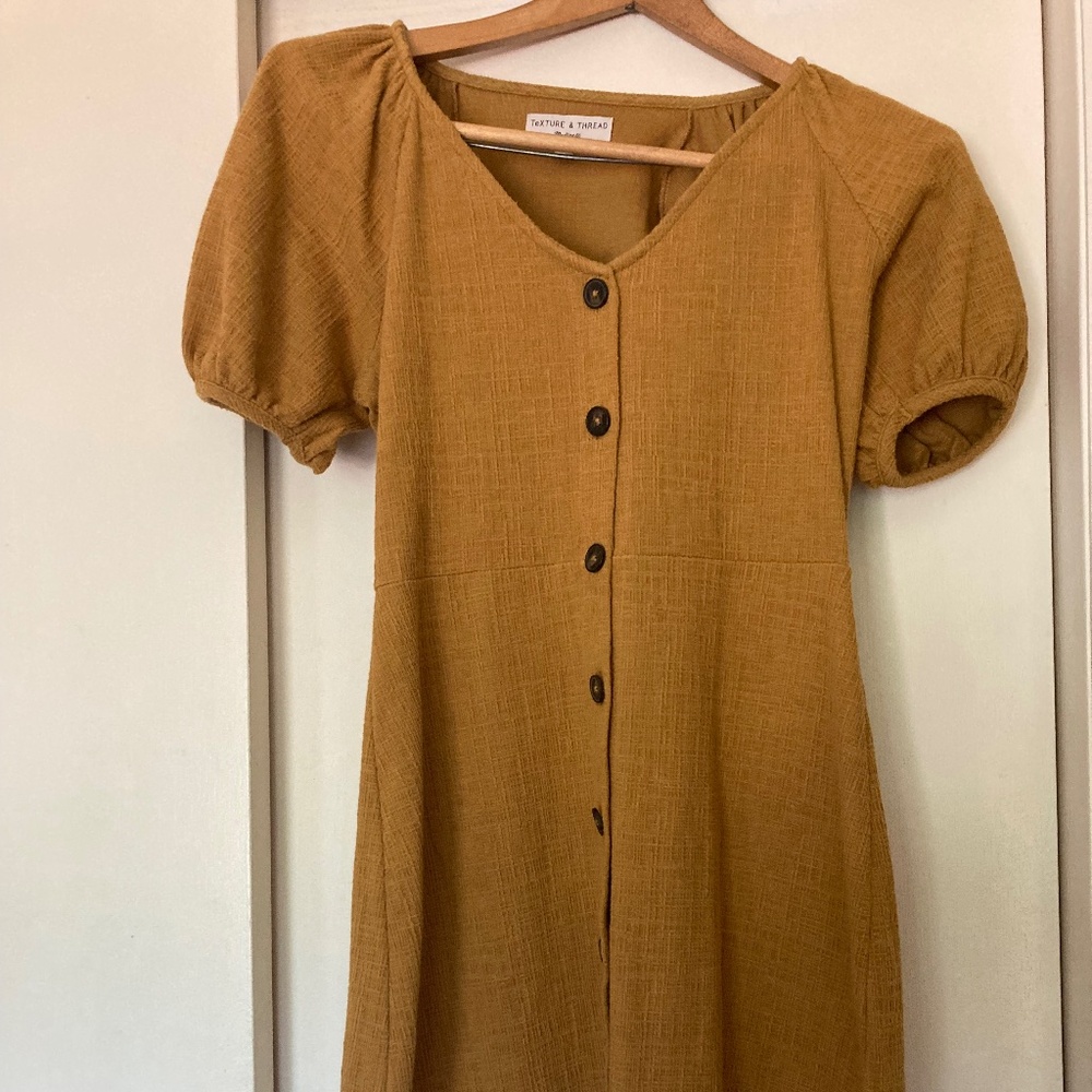 Puff-Sleeve Button up dress